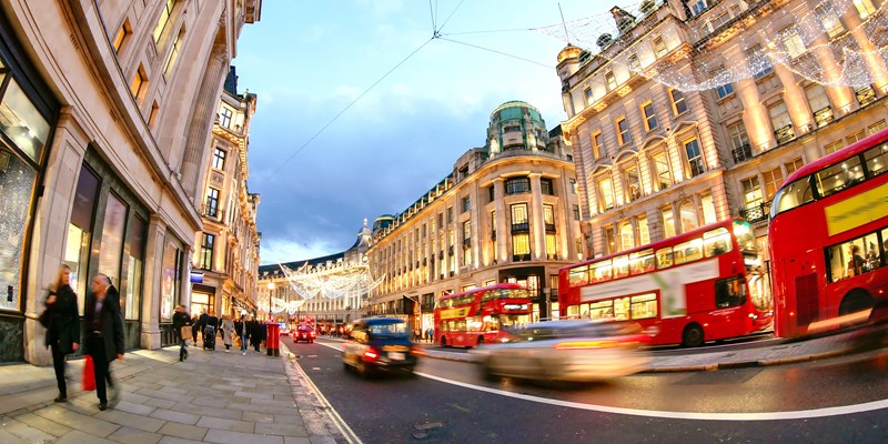 Shopping at Oxford street, London, Christmas day